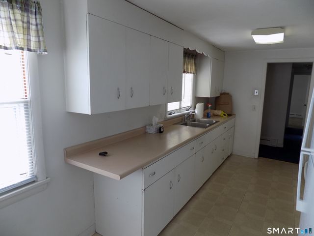 133 Weymouth Road, Enfield, CT 06082