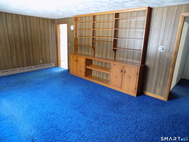 133 Weymouth Road, Enfield, CT 06082