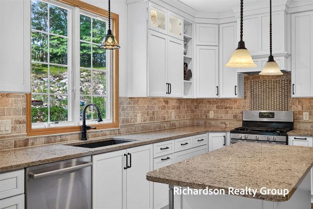 18657 Sioux Drive, Spring Lake, MI 49456
