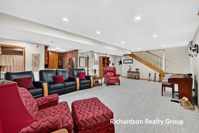 18657 Sioux Drive, Spring Lake, MI 49456