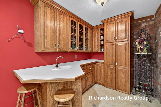 18657 Sioux Drive, Spring Lake, MI 49456