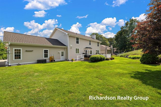 18657 Sioux Drive, Spring Lake, MI 49456