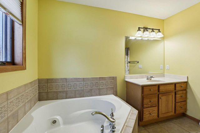 9414 Whippoorwill Way, Middleton, WI 53562