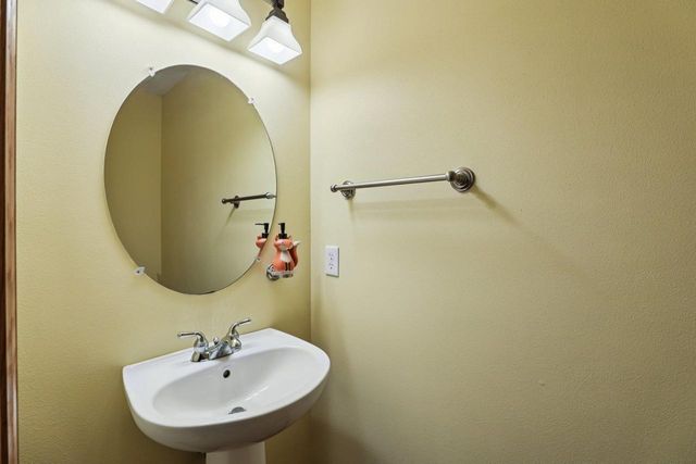 9414 Whippoorwill Way, Middleton, WI 53562