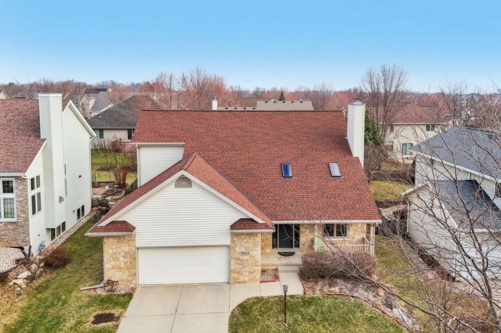 9414 Whippoorwill Way, Middleton, WI 53562