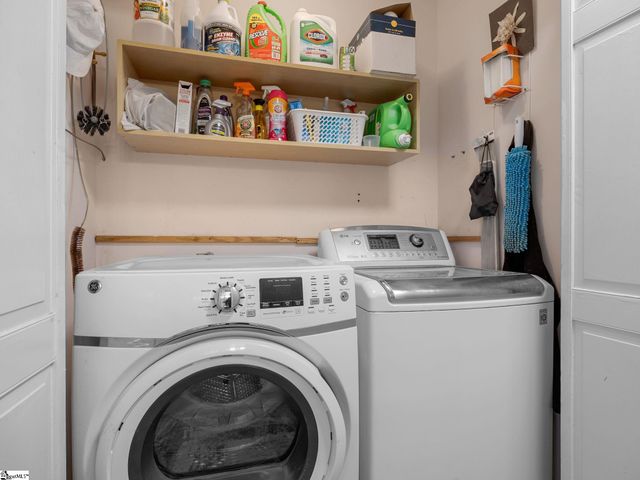 102 Memory Lane, Moore, SC 29369