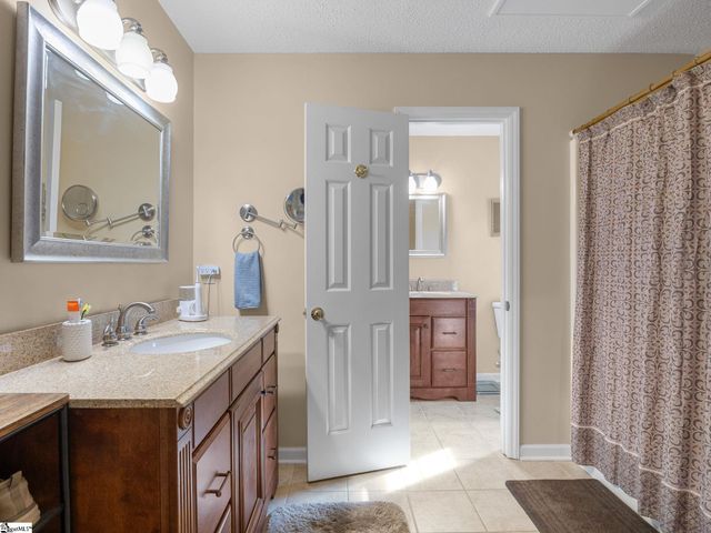 102 Memory Lane, Moore, SC 29369