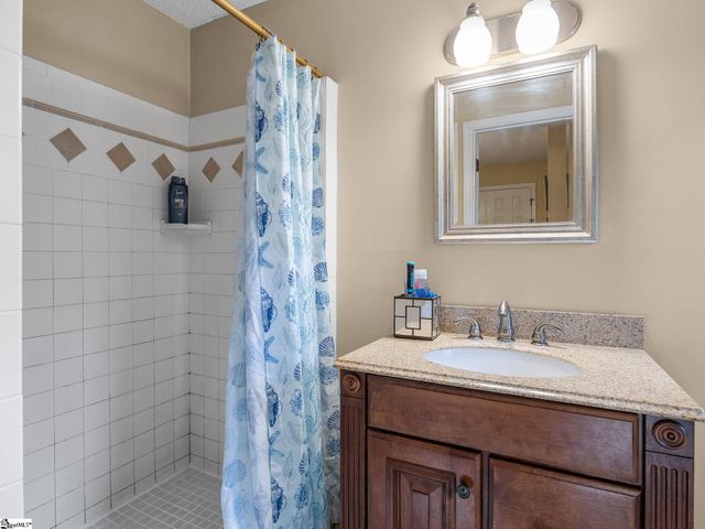 102 Memory Lane, Moore, SC 29369