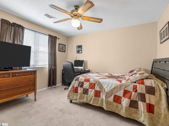 102 Memory Lane, Moore, SC 29369