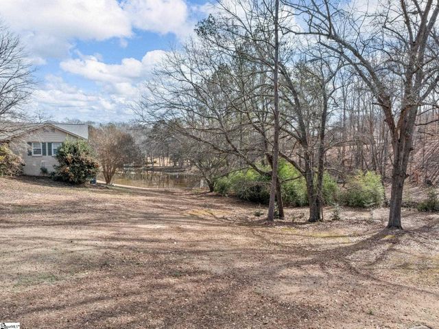 102 Memory Lane, Moore, SC 29369