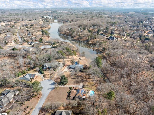 102 Memory Lane, Moore, SC 29369