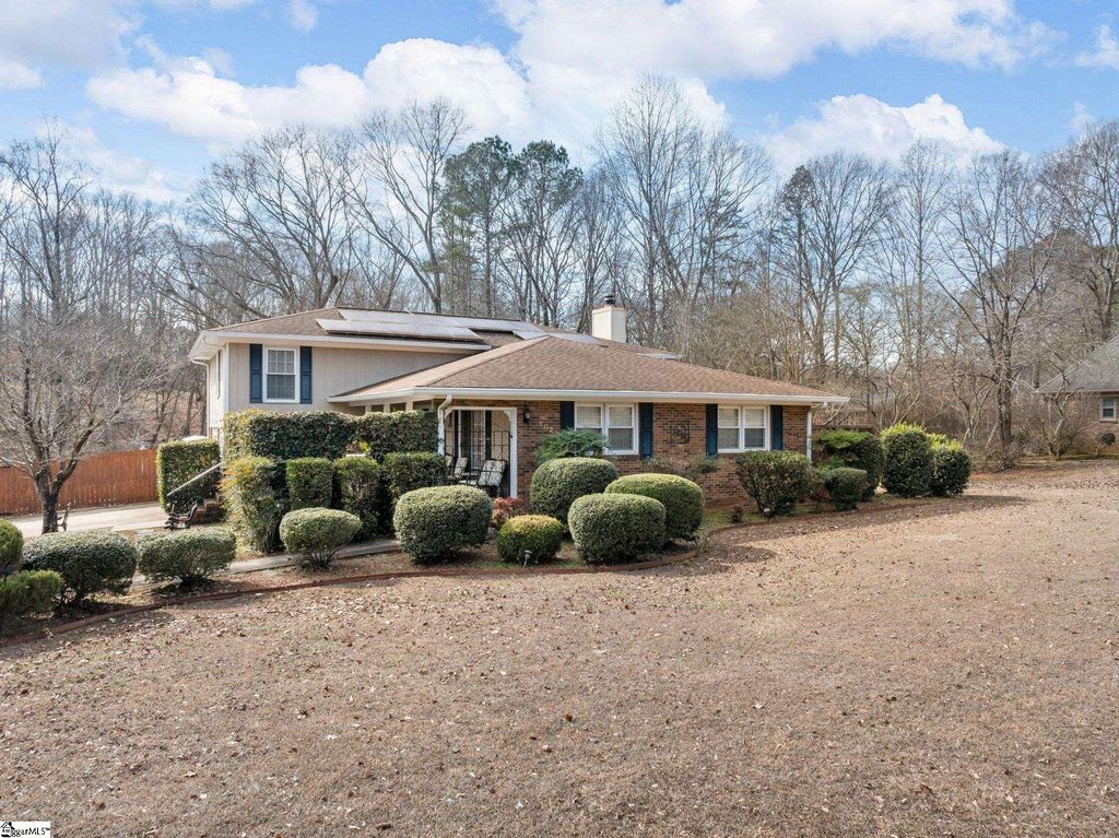102 Memory Lane, Moore, SC 29369