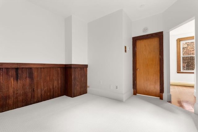 33 Charter St 3R, Boston, MA 02113