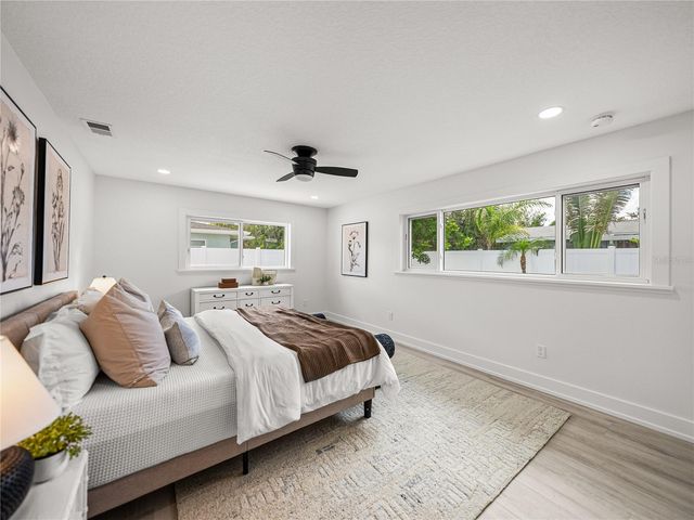 6709 CARDINAL DRIVE S, St Petersburg, FL 33707