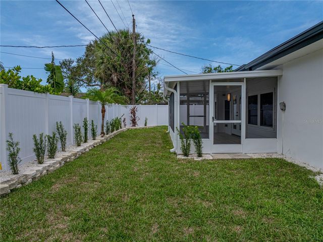 6709 CARDINAL DRIVE S, St Petersburg, FL 33707