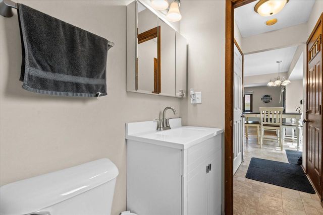 7625 S Manitowoc AVENUE, Oak Creek, WI 53154