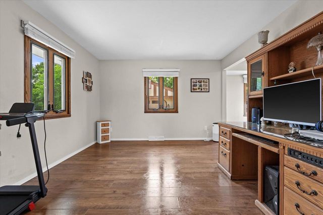 7625 S Manitowoc AVENUE, Oak Creek, WI 53154