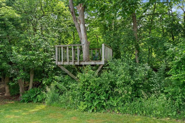 7625 S Manitowoc AVENUE, Oak Creek, WI 53154