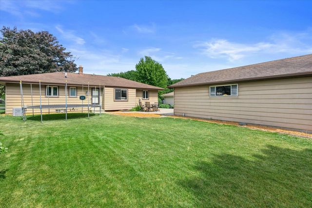 7625 S Manitowoc AVENUE, Oak Creek, WI 53154
