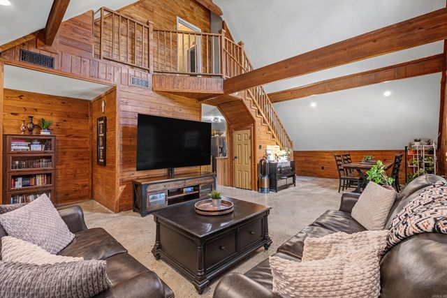 38 Crestview Rd Road, Conway, AR 72034