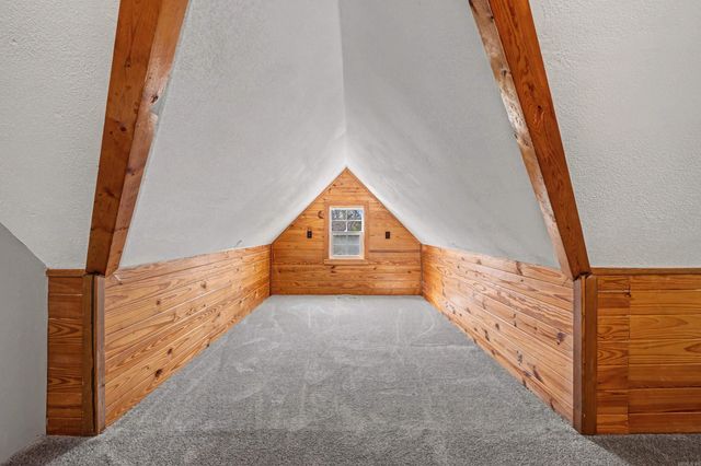 38 Crestview Rd Road, Conway, AR 72034