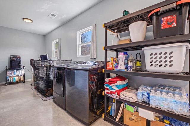 38 Crestview Rd Road, Conway, AR 72034