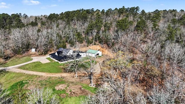 38 Crestview Rd Road, Conway, AR 72034