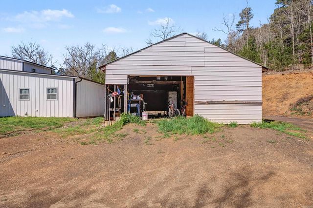 38 Crestview Rd Road, Conway, AR 72034
