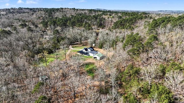 38 Crestview Rd Road, Conway, AR 72034