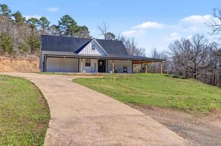 38 Crestview Rd Road, Conway, AR 72034