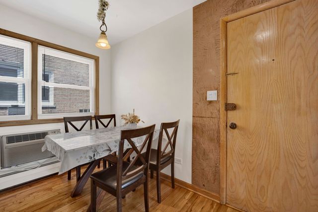 6357 W Addison Street 2F-SW, Chicago, IL 60634