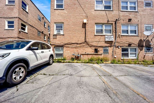 6357 W Addison Street 2F-SW, Chicago, IL 60634