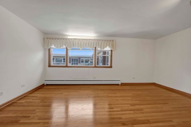 6357 W Addison Street 2F-SW, Chicago, IL 60634