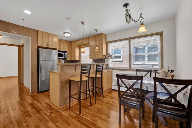 6357 W Addison Street 2F-SW, Chicago, IL 60634