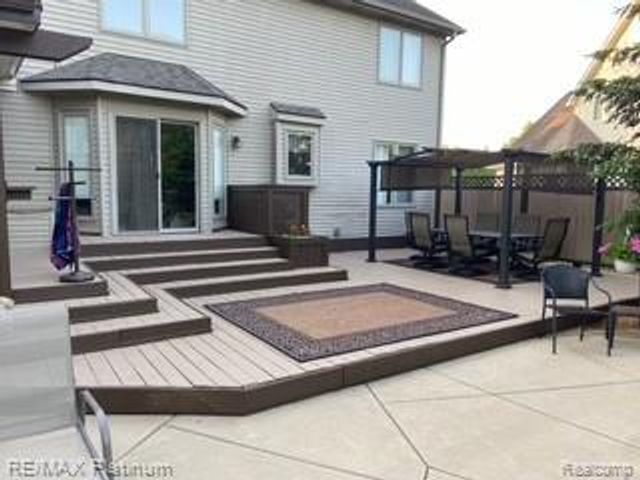 1408 Morning Mist Drive, Howell, MI 48843