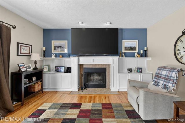 1408 Morning Mist Drive, Howell, MI 48843