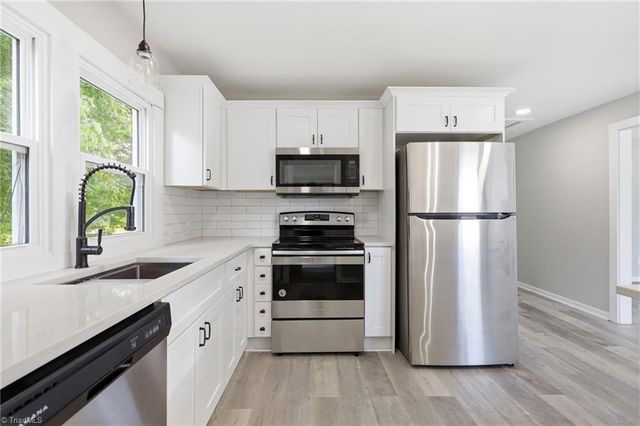 105 Broadview Avenue, Lexington, NC 27295