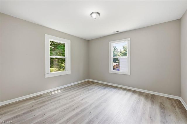 105 Broadview Avenue, Lexington, NC 27295