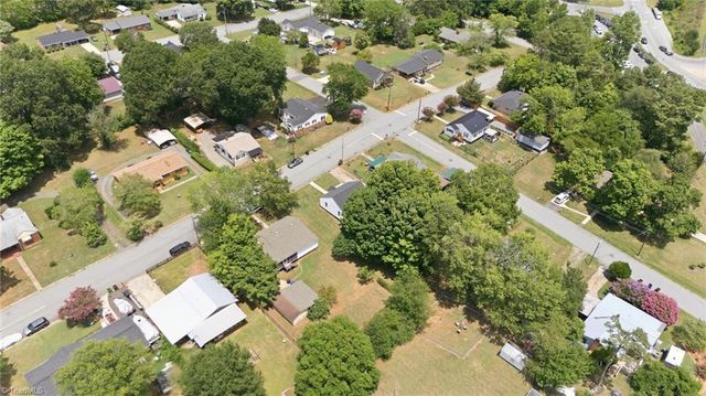 105 Broadview Avenue, Lexington, NC 27295