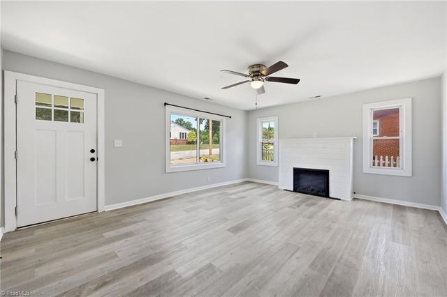 105 Broadview Avenue, Lexington, NC 27295