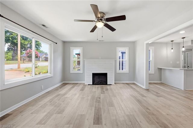 105 Broadview Avenue, Lexington, NC 27295