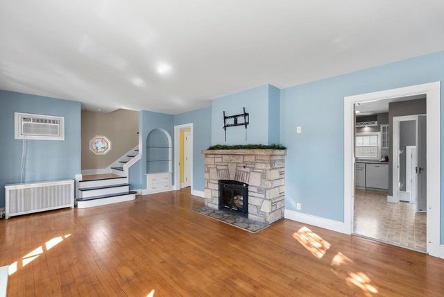 310 E 3rd Street, Beaver Dam, WI 53916