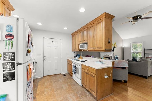 5137 Strickland Rd, Gainesville, GA 30507