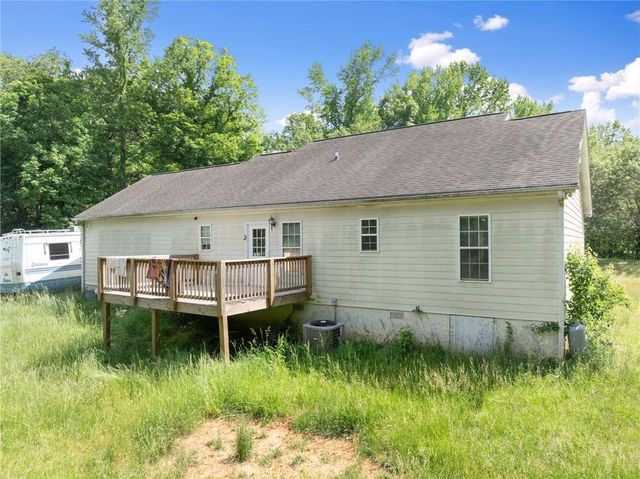 5137 Strickland Rd, Gainesville, GA 30507