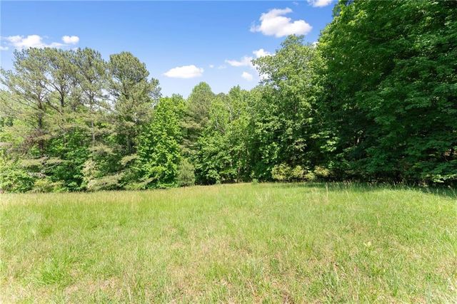 5137 Strickland Rd, Gainesville, GA 30507