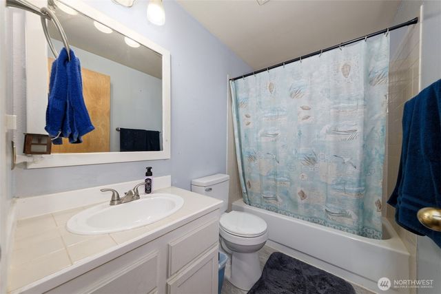 60 NE Riverhill Lane, Belfair, WA 98528