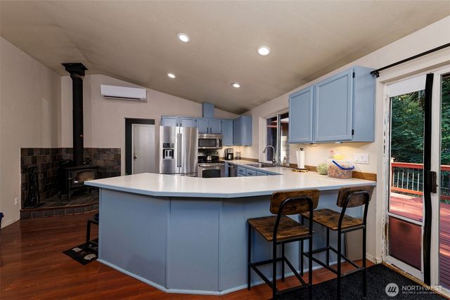 60 NE Riverhill Lane, Belfair, WA 98528