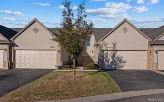 24631 Pine Village Boulevard, Oak Park, MI 48237