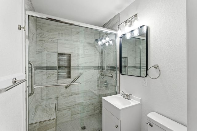 2637 N Volutsia St, Wichita, KS 67219