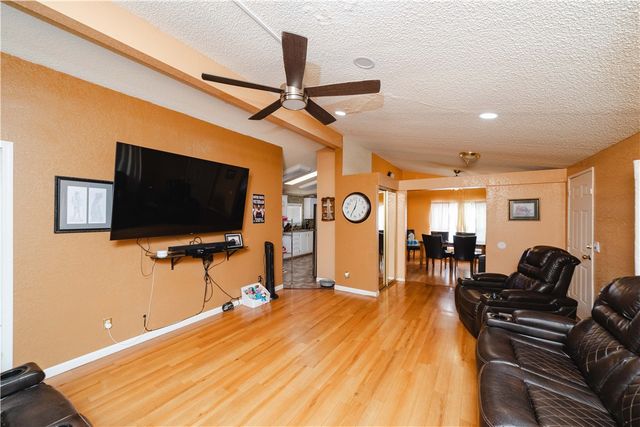 354 S Hano Road, Golden Valley, AZ 86413